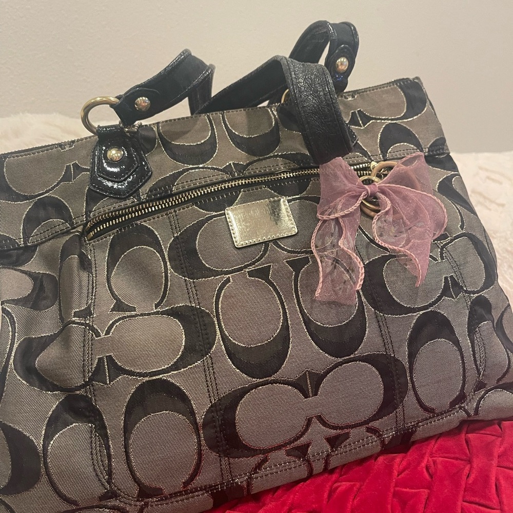 Coach Large Blk Grey tote. School, Work or bag for kid stuff!